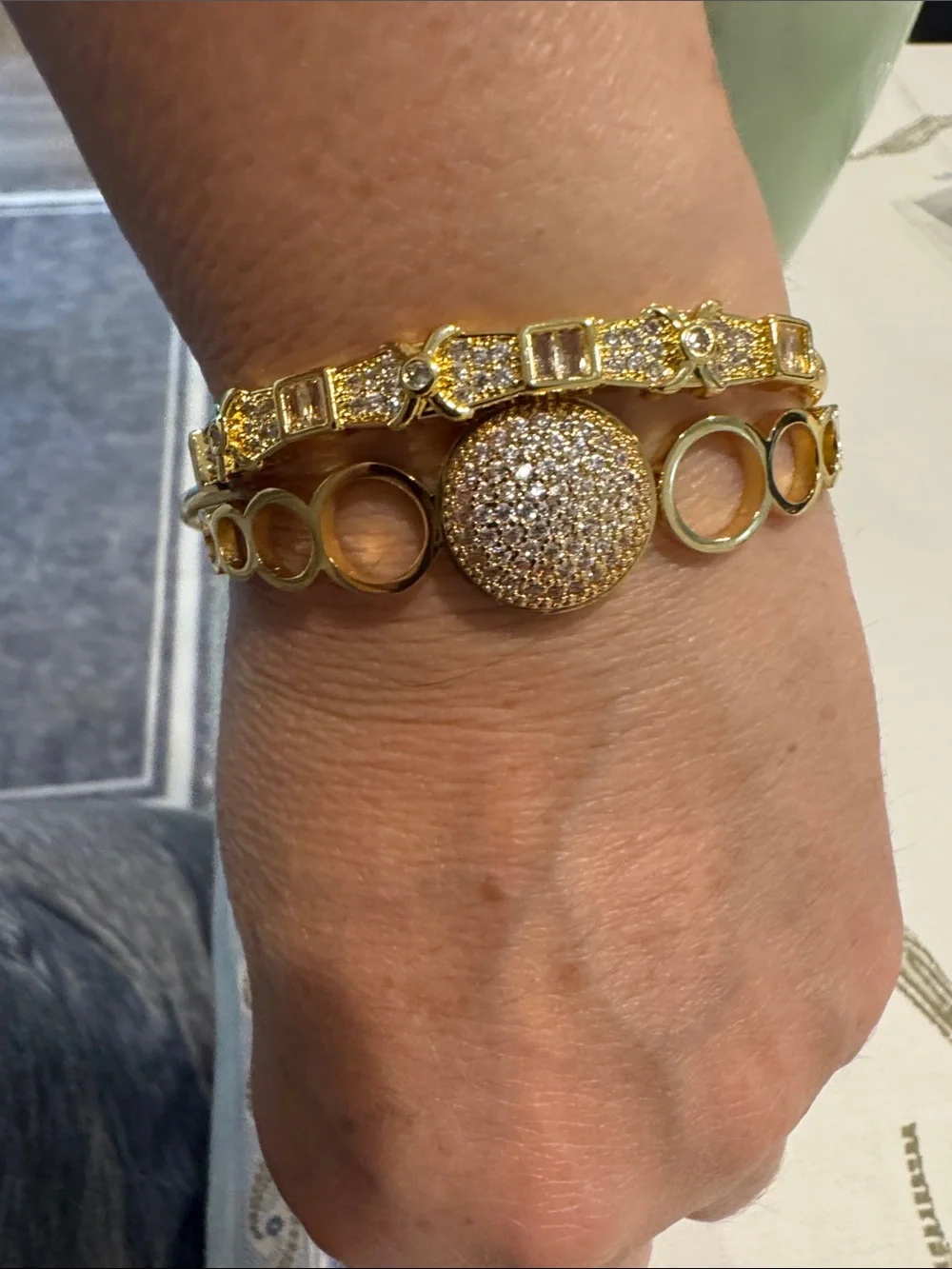 Source Unknown Gold-Tone Pavé Circle and Link Bangle Bracelet Set